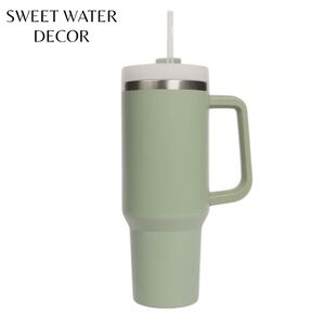 NWT Sweet Water Decor Sage 40 oz Tumbler with Straw